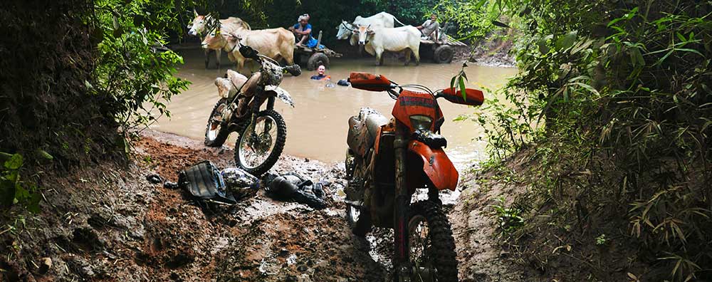 River crossing; taking a break half way to Preah Khan temple