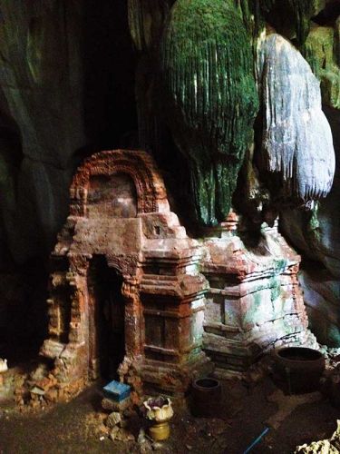 dirt-bike-tours-cambodia-temple-cave