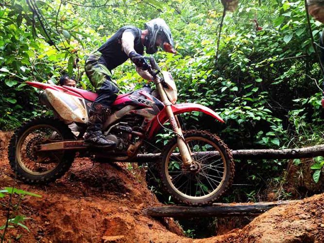 dirt-bike-tours-cambodia-logbridgecrf