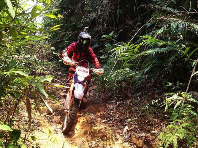 off-road tours cambodia hillclimb chipat