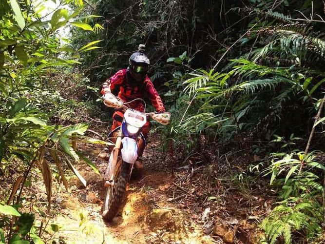 off-road tours cambodia hillclimb chipat