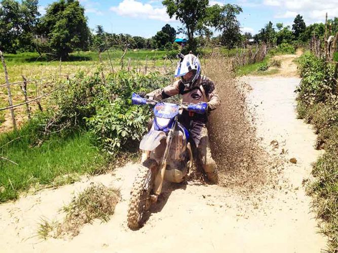 off-road-tours-cambodia-mudiness