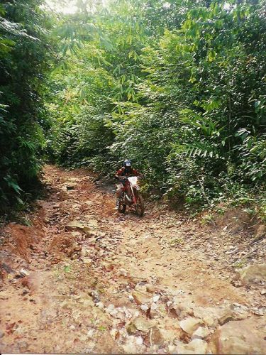 dirt-bike-tours-cambodia-koh-kong-hill-climb