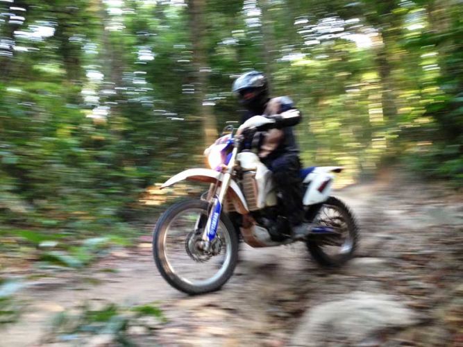 off-road-tours-cambodia-kulen-srah-damrei