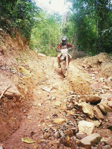 dirt-bike-tours-cambodia-koh-kong-rocky-trail