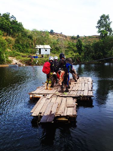 dirt-bike-tours-cambodia-ferrry