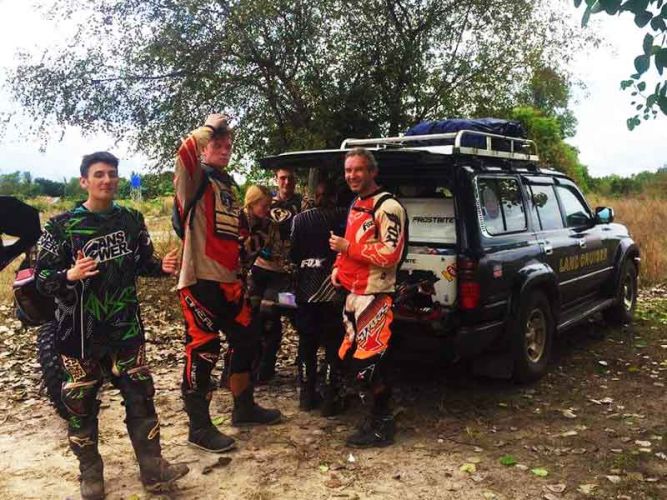 off-road-tours-cambodia-esky-stop