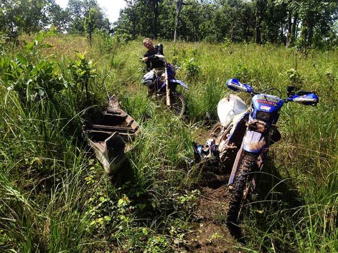 off-road-tours-cambodia-a-boat